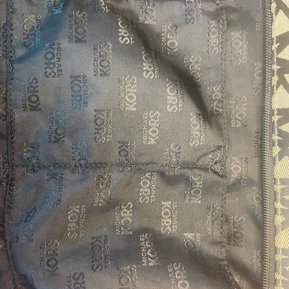 Authentic Michael Kors Purse  #056NC Jet Set Monogram Tote Bag in black and tan - Picture 11 of 11